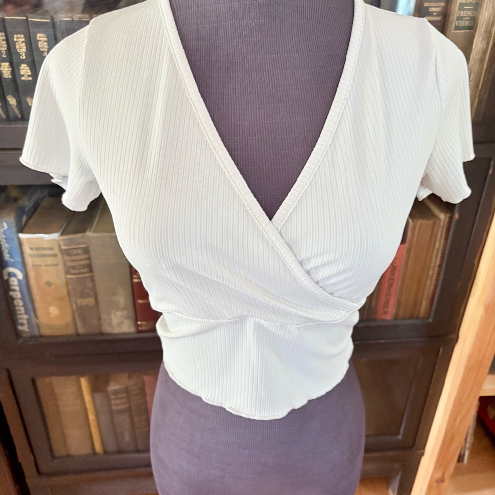 Elegant White cropped v neck Wrap Top